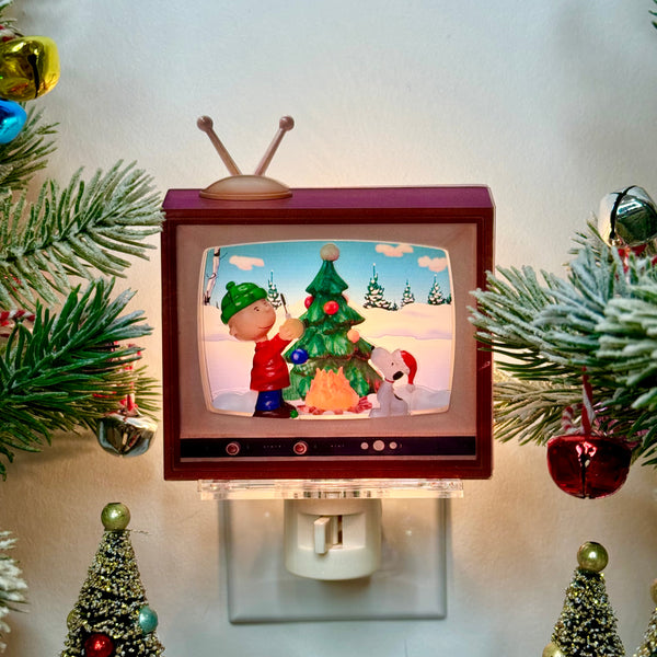 Peanuts Tree Decorating Retro TV Night-Light